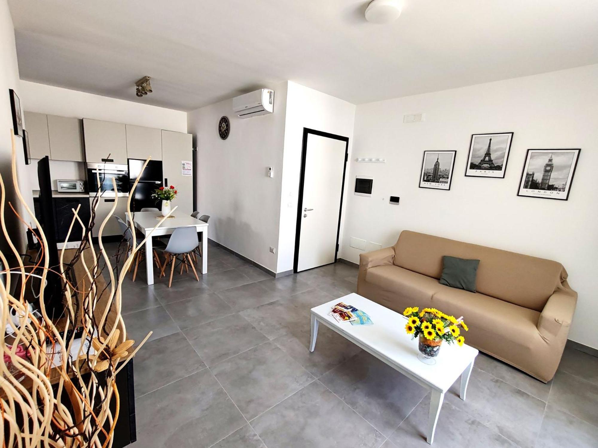 Apartamento La Dama Di Loto Lecce Exterior foto